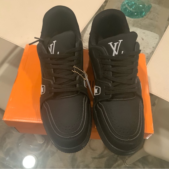 Louis Vuitton x Virgil Abloh LV Trainer Black Calf Leather Sneaker US Size 9 - Picture 6 of 9